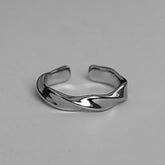 Adjustable Metal Twist Open Ring